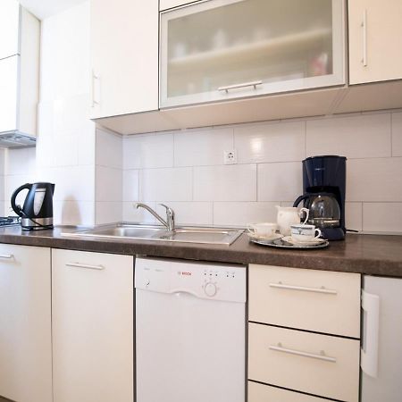 Apartment Marina With Sea View Lovran Bagian luar foto
