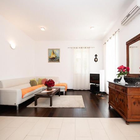 Apartment Marina With Sea View Lovran Bagian luar foto
