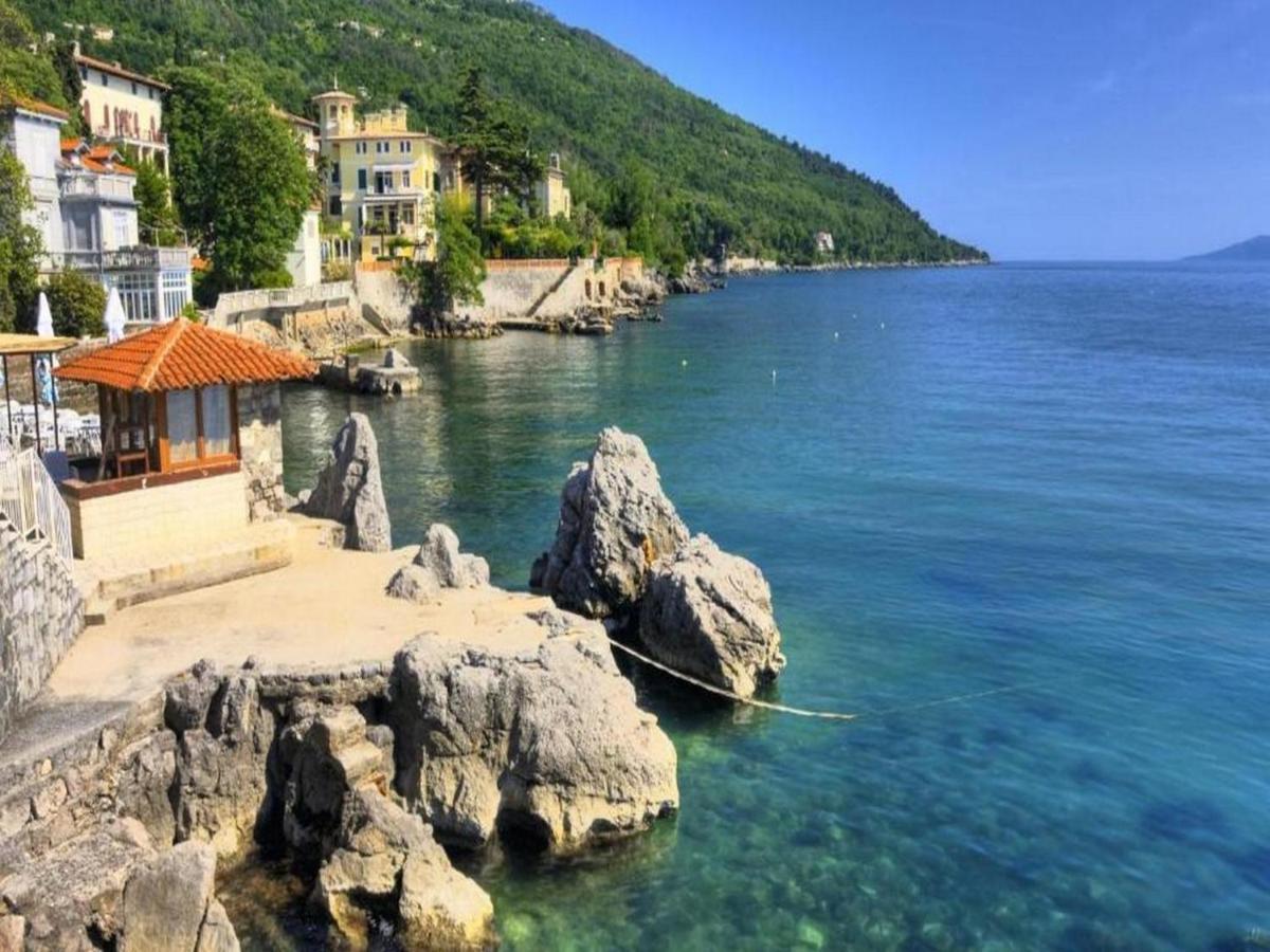 Apartment Marina With Sea View Lovran Bagian luar foto